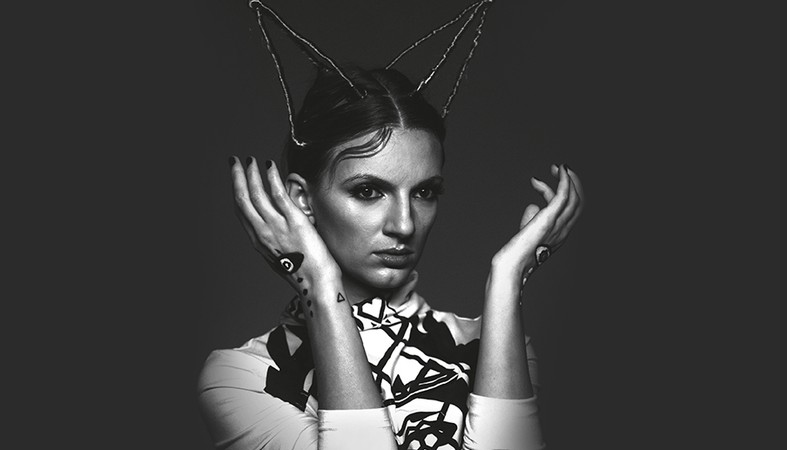 SARSA PONOWNIE W STODOLE!