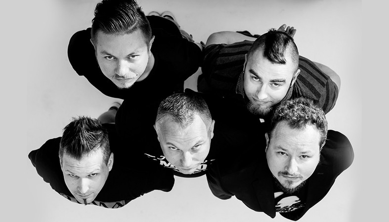 Bright Ophidia supportem Luxtorpedy!