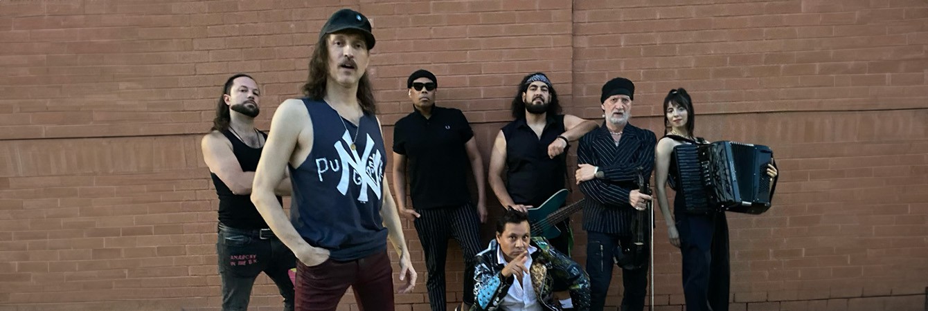 Gogol Bordello headlinerem festiwalu Kazimiernikejszyn 2024 w Kazimierzu Dolnym!