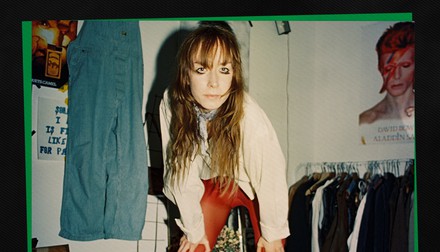 Christina Mantis in three words about her as an artist: Emotion. Playfulness. Dirty elegance
