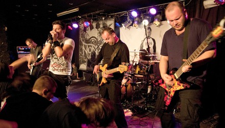 NoNe i Whispering supportami Comy 17 listopada!  