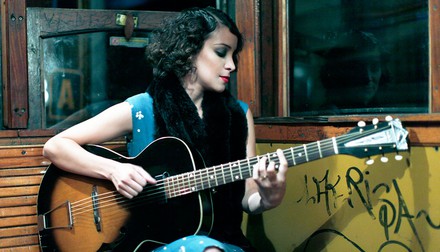 Gaby Moreno supportem Calexico