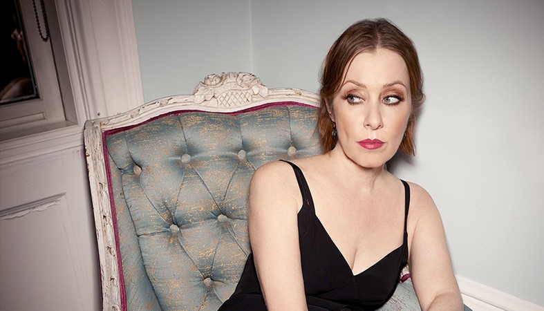 SUZANNE VEGA
