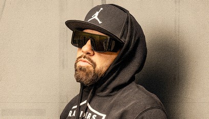 DONGURALESKO – XXX LAT NA SCENIE