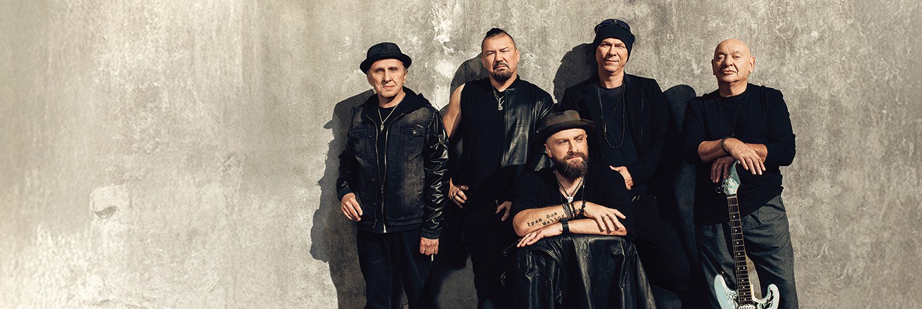 PERFECT Z UDZIAŁEM ŁUKASZA DRAPAŁY - "KOCHAJ MNIE. 45 LAT NA ŚWIECIE"