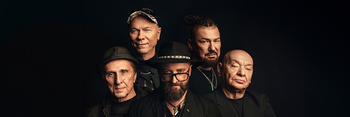 PERFECT & ŁUKASZ DRAPAŁA - KOCHAJ MNIE. 45 LAT NA ŚWIECIE