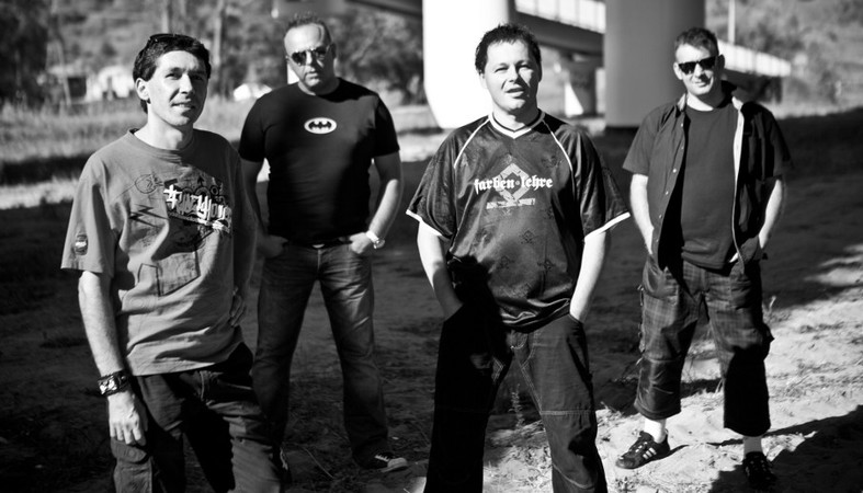 FARBEN LEHRE (klub Mechanik)