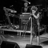 MACY GRAY 2015-02-25