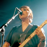 EDYTA BARTOSIEWICZ  2014-12-01