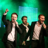 THE 12 TENORS 2014-04-04