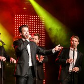 THE 12 TENORS 2014-04-04