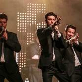 THE 12 TENORS 2014-04-04