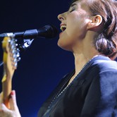 EDYTA BARTOSIEWICZ  2014-12-01