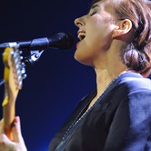 EDYTA BARTOSIEWICZ  2014-12-01