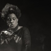 MACY GRAY 2017-03-07