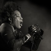 MACY GRAY 2017-03-07
