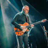 RAZ, DWA, TRZY - CZŁOWIEK CZASAMI SERCE OTWORZY 2023-04-23