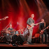 RAZ, DWA, TRZY - CZŁOWIEK CZASAMI SERCE OTWORZY 2023-04-23