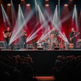 RAZ, DWA, TRZY - CZŁOWIEK CZASAMI SERCE OTWORZY 2023-04-23