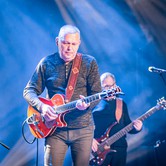 RAZ, DWA, TRZY - CZŁOWIEK CZASAMI SERCE OTWORZY 2023-04-23