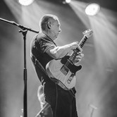 RAZ, DWA, TRZY - CZŁOWIEK CZASAMI SERCE OTWORZY 2023-04-23