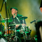 RAZ, DWA, TRZY - CZŁOWIEK CZASAMI SERCE OTWORZY 2023-04-23