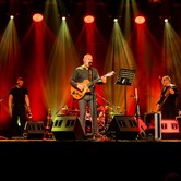 RAZ, DWA, TRZY - CZŁOWIEK CZASAMI SERCE OTWORZY 2023-04-23