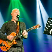 RAZ, DWA, TRZY - CZŁOWIEK CZASAMI SERCE OTWORZY 2023-04-23