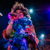 MACY GRAY 2025-06-08