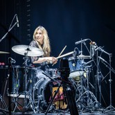 45-LECIE LADY PANK (COS TORWAR) 2026-03-14