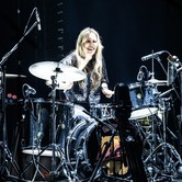 45-LECIE LADY PANK (COS TORWAR) 2026-03-14