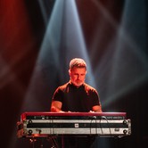 RAZ, DWA, TRZY 2026-03-29